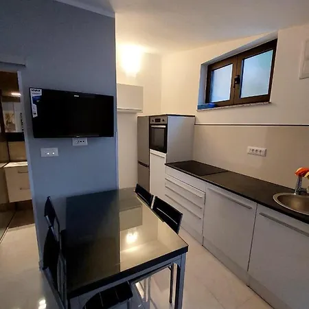 Apartman Ulrich Lukovo Exterior photo